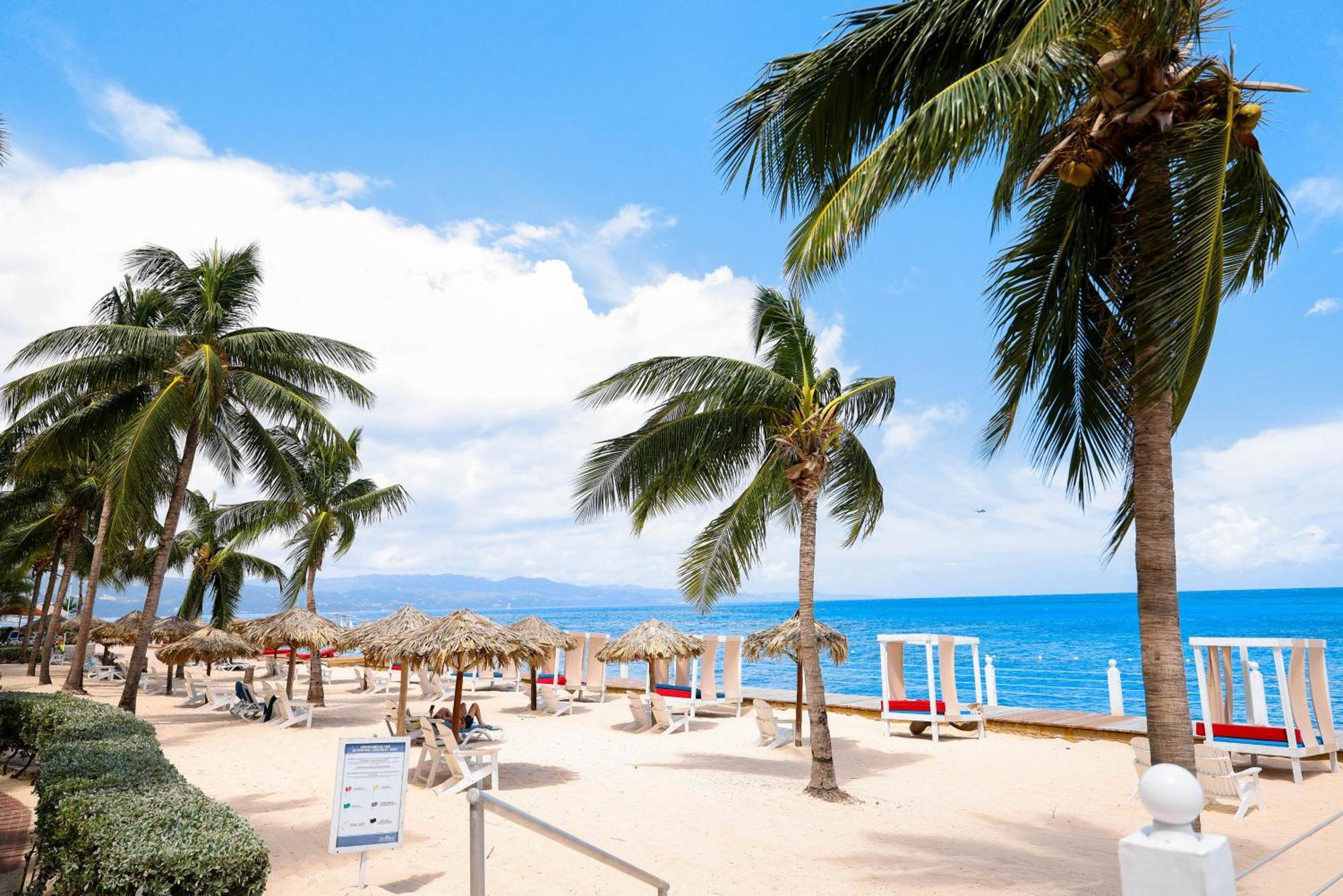 Grand Decameron Montego Beach, A Trademark All-Inclusive Resort Montego Bay Eksteriør billede