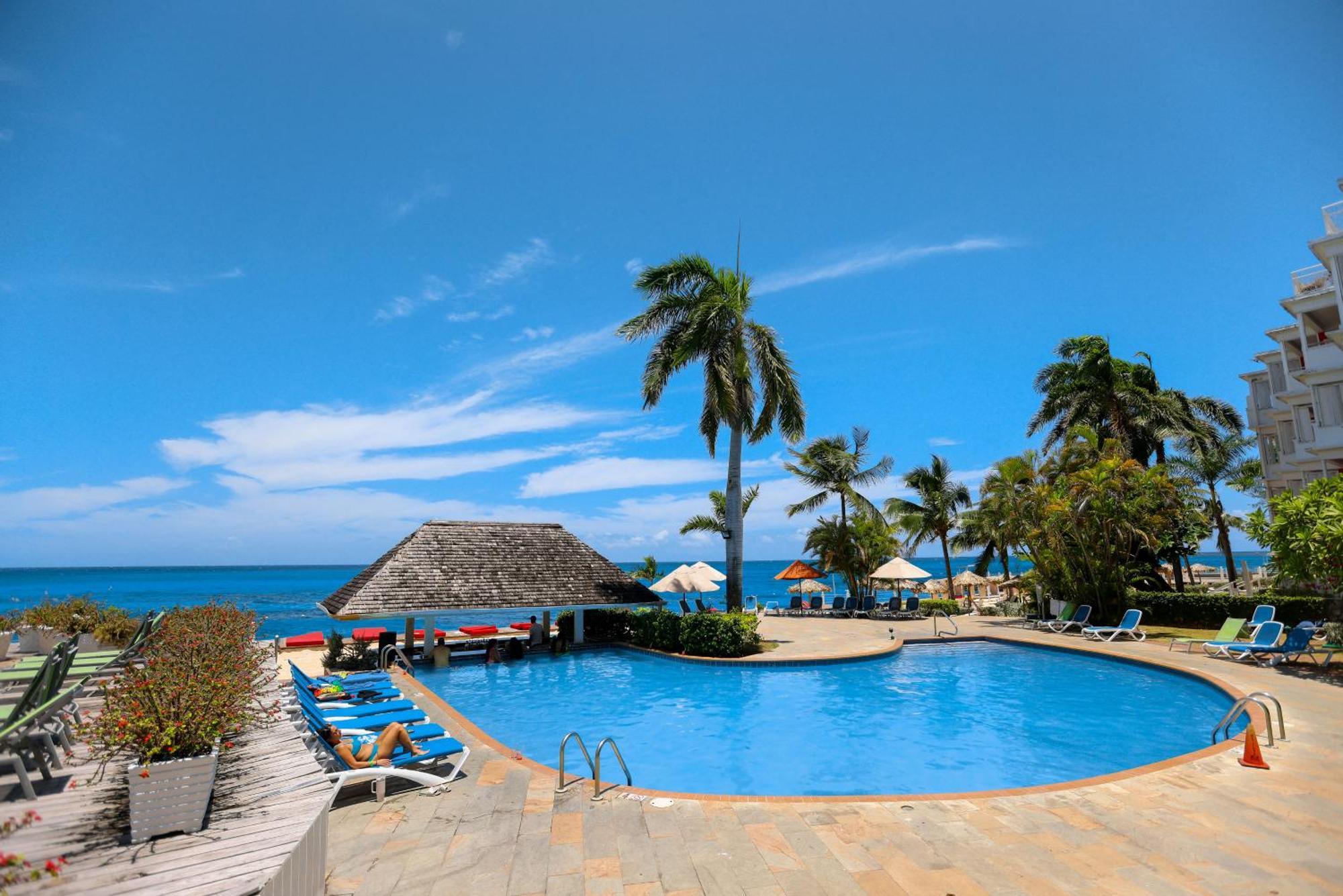 Grand Decameron Montego Beach, A Trademark All-Inclusive Resort Montego Bay Eksteriør billede