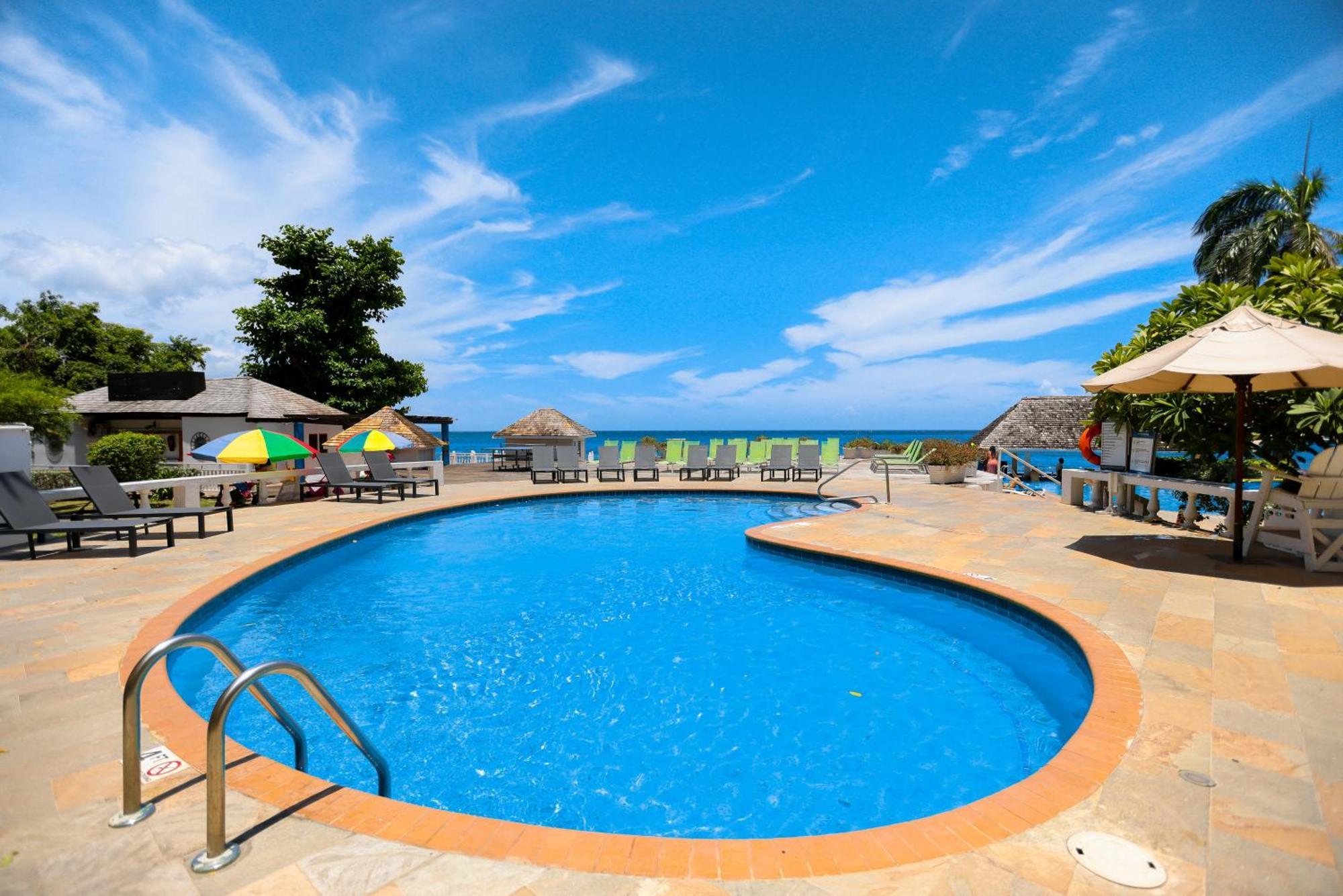 Grand Decameron Montego Beach, A Trademark All-Inclusive Resort Montego Bay Eksteriør billede
