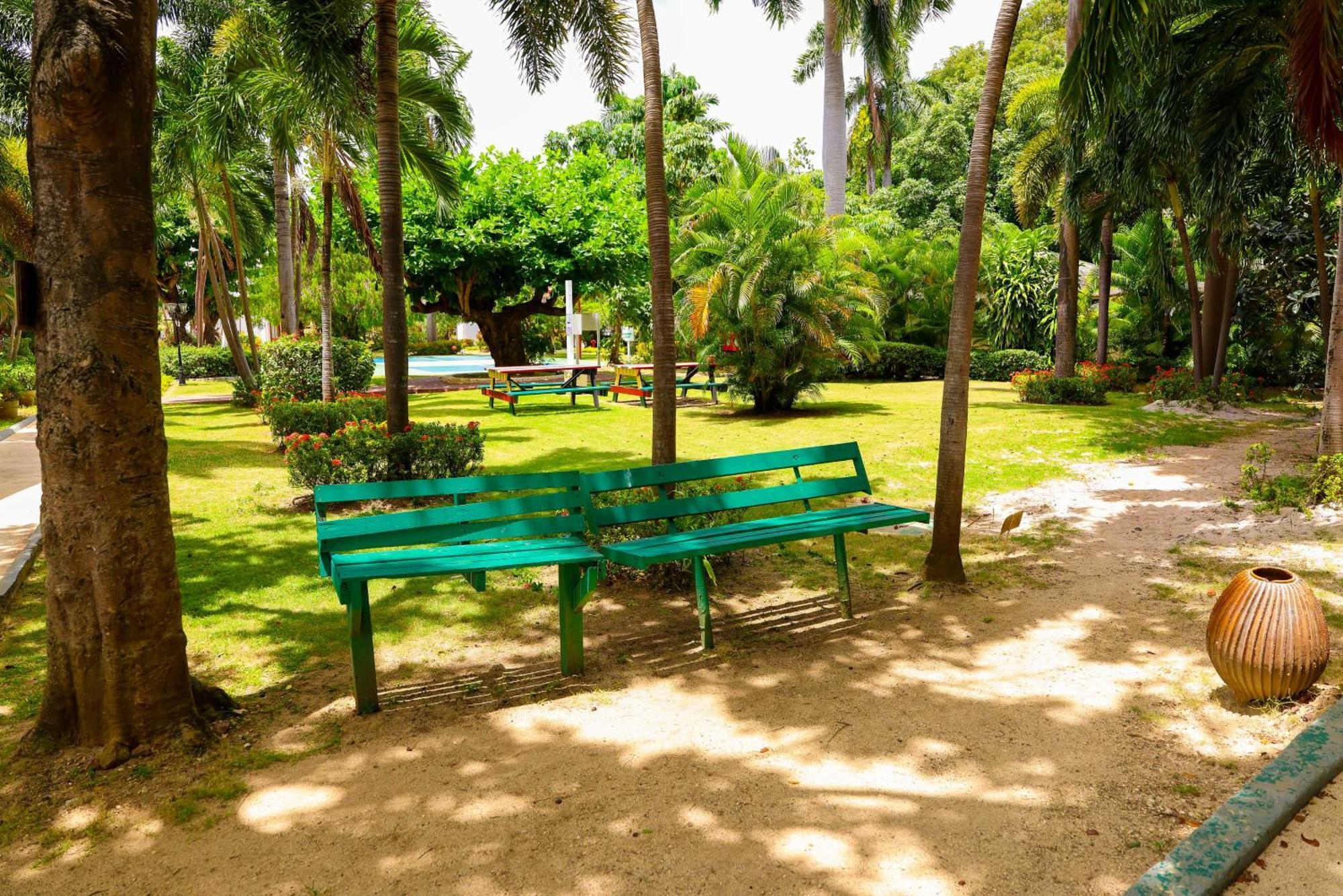 Grand Decameron Montego Beach, A Trademark All-Inclusive Resort Montego Bay Eksteriør billede