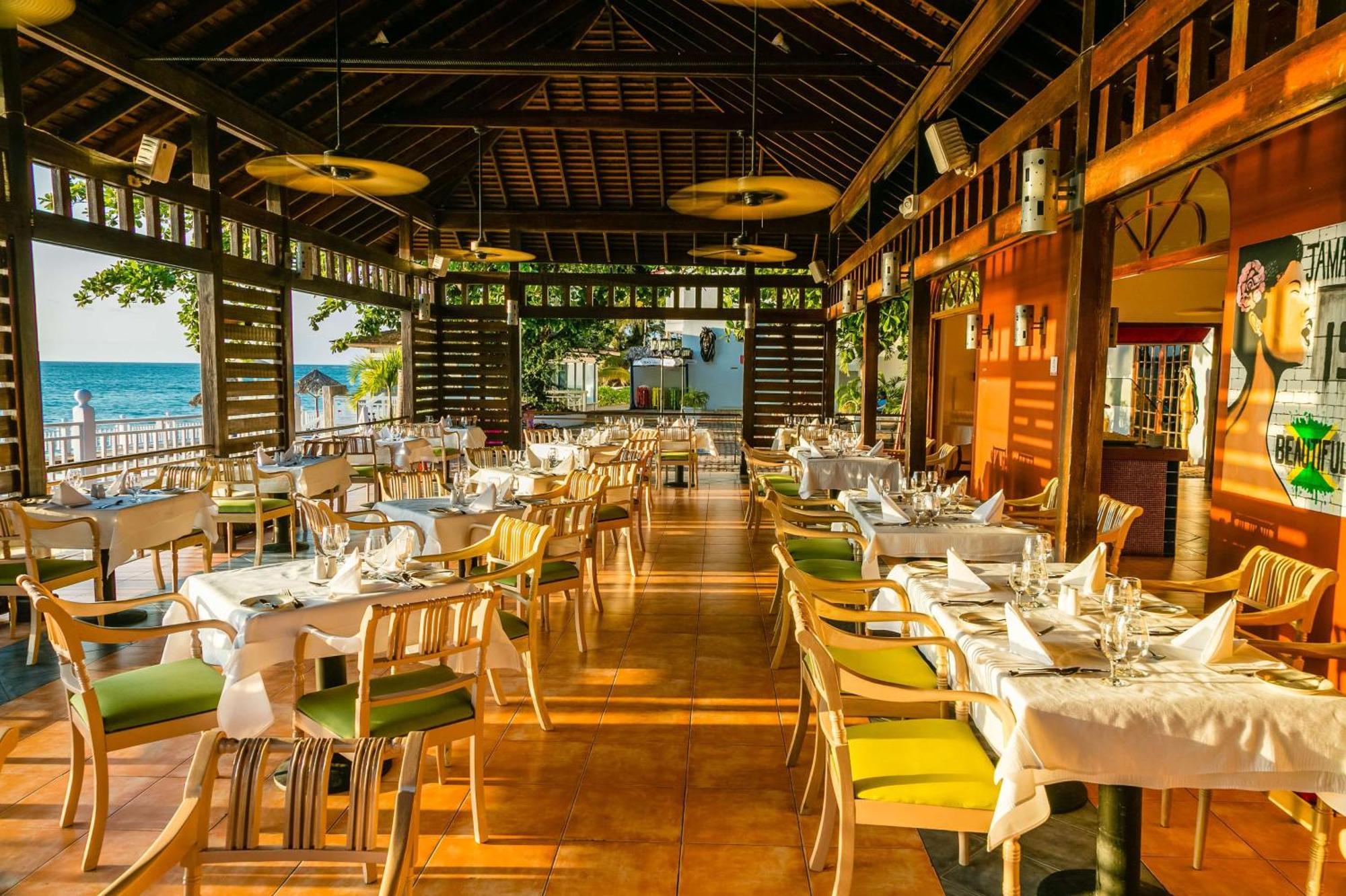 Grand Decameron Montego Beach, A Trademark All-Inclusive Resort Montego Bay Eksteriør billede